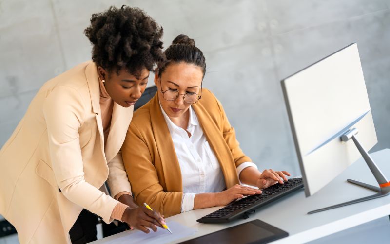Local Graphic Design Lessons pros at work
